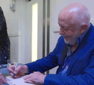 Jeremy Bowen signing